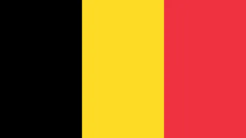 阿伯格在高尔夫比赛中展现极速，美巡赛需调整速度以适应吗？