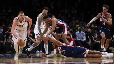 王岚嵚创纪录，辽宁力克福建取胜